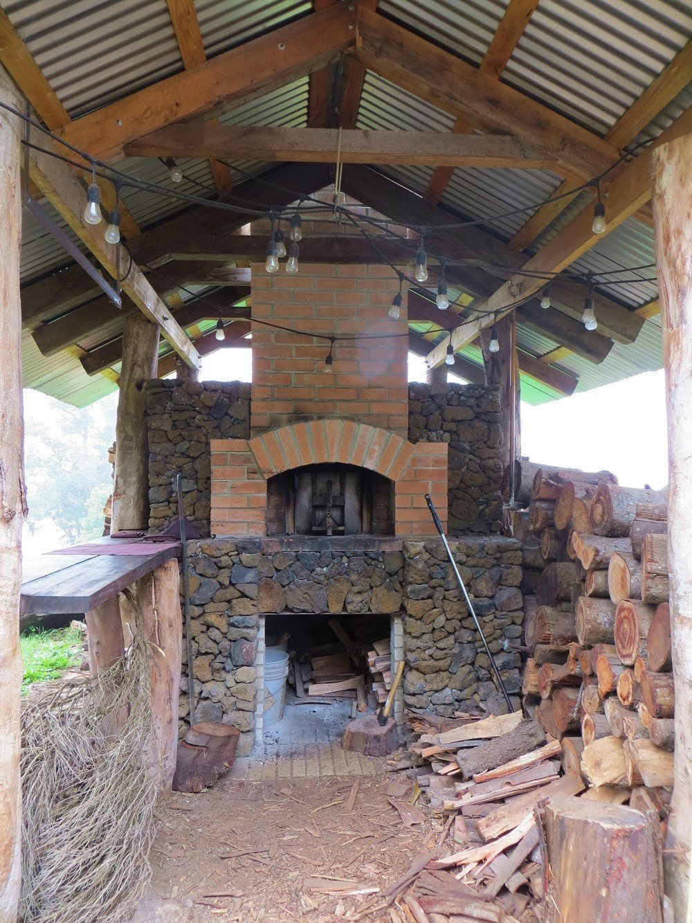 outdoor wood burning oven