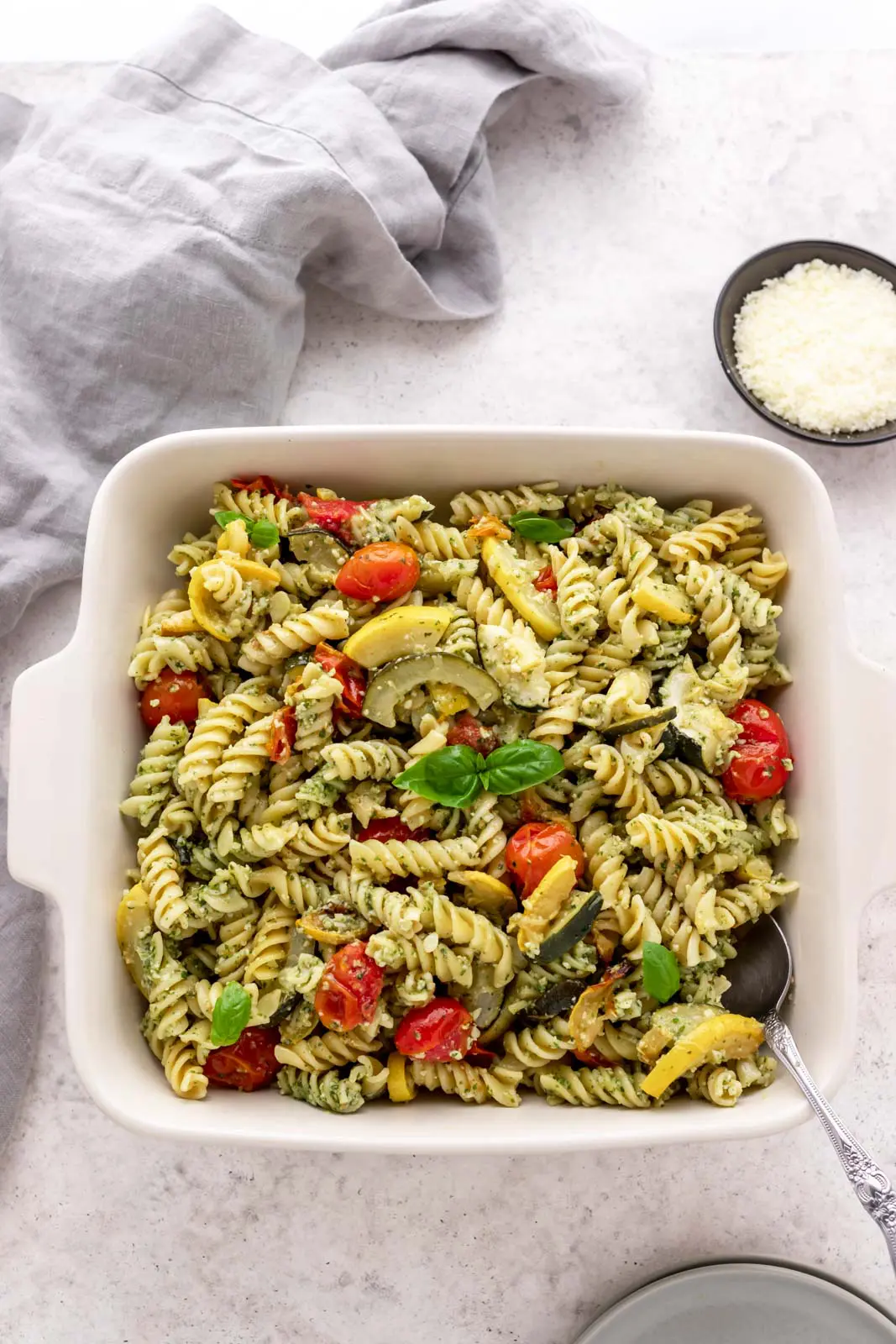 overview of rotini pasta with pesto and vegetables