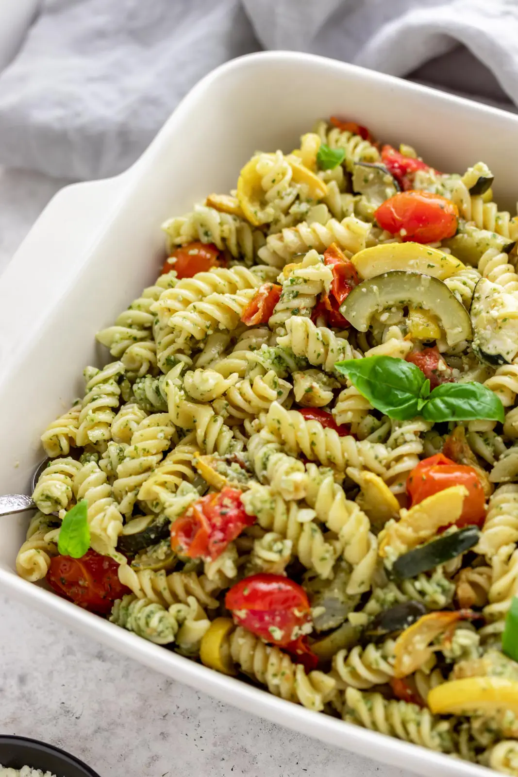 basil leaves garnishing pasta